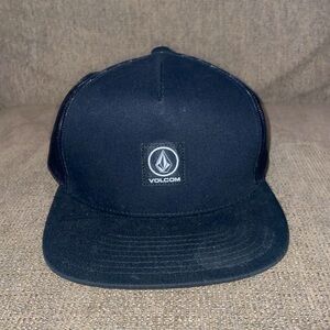 Black volcom SnapBack